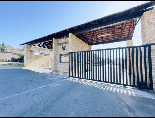 2 BEDROOM APARTMENT FOR SALE IN HONEYDEW GROVE